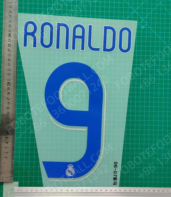 Real Madrid 06/07 Home & Away Retro Player Nameset Printing - Image 4
